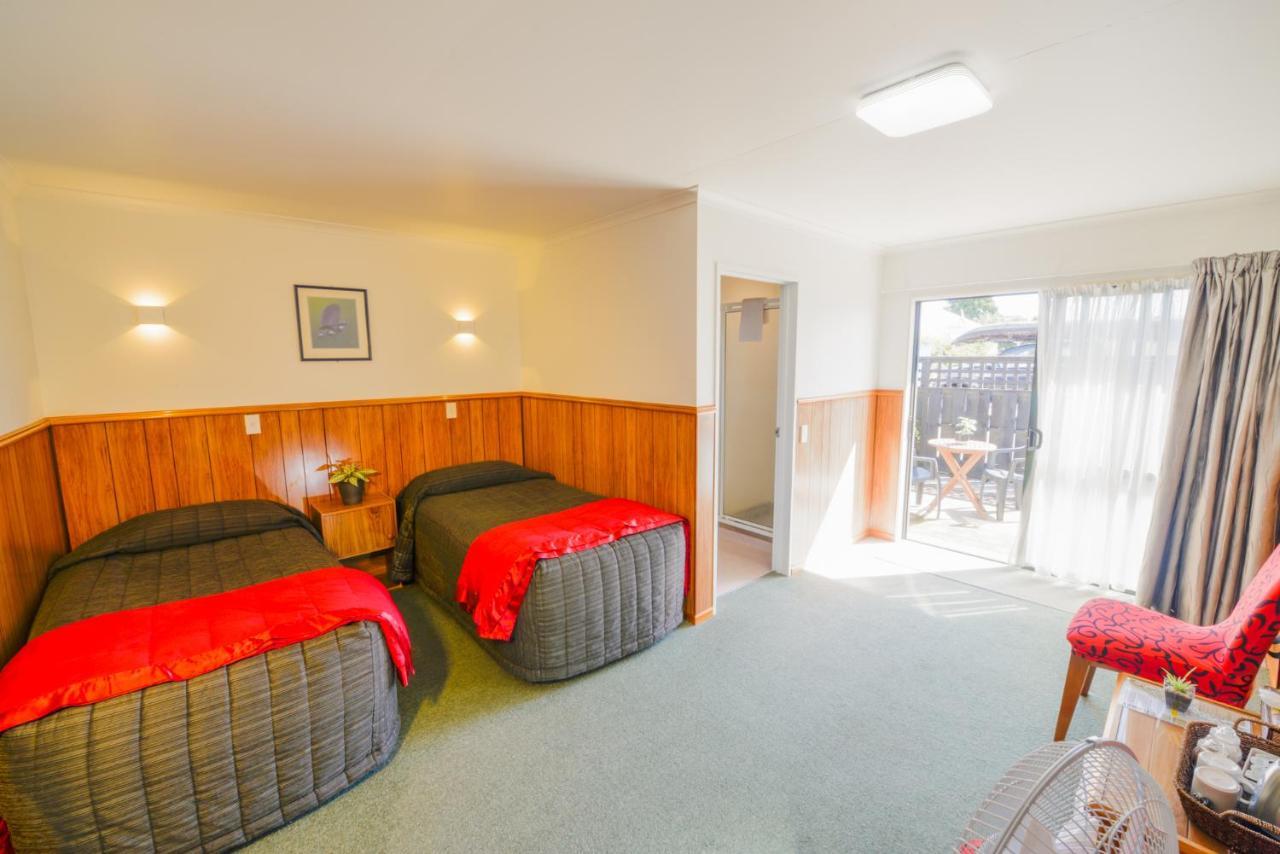 Wilderness Motel Accommodation Хааст Экстерьер фото