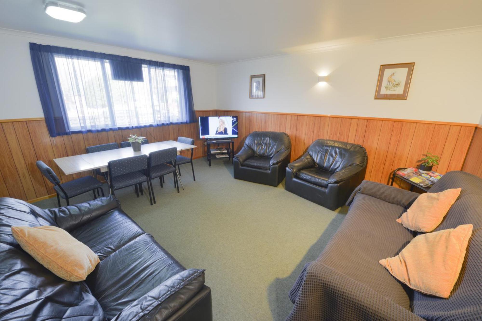 Wilderness Motel Accommodation Хааст Экстерьер фото